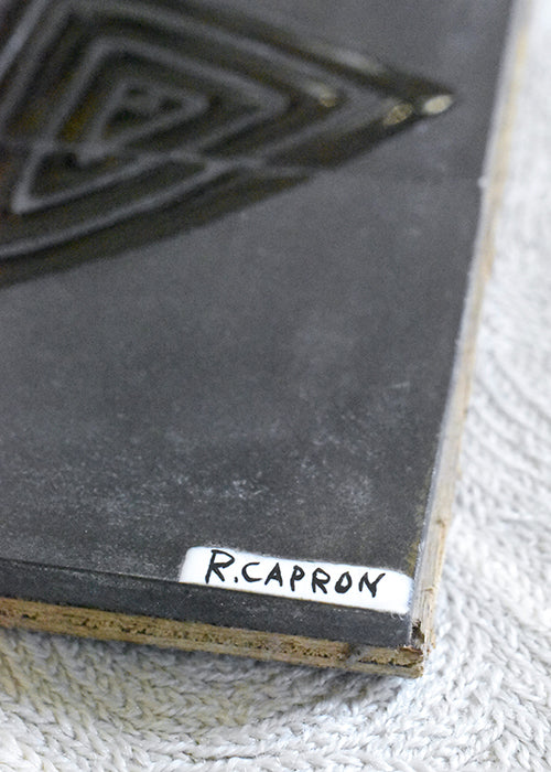 Bas-relief Noir de Roger Capron